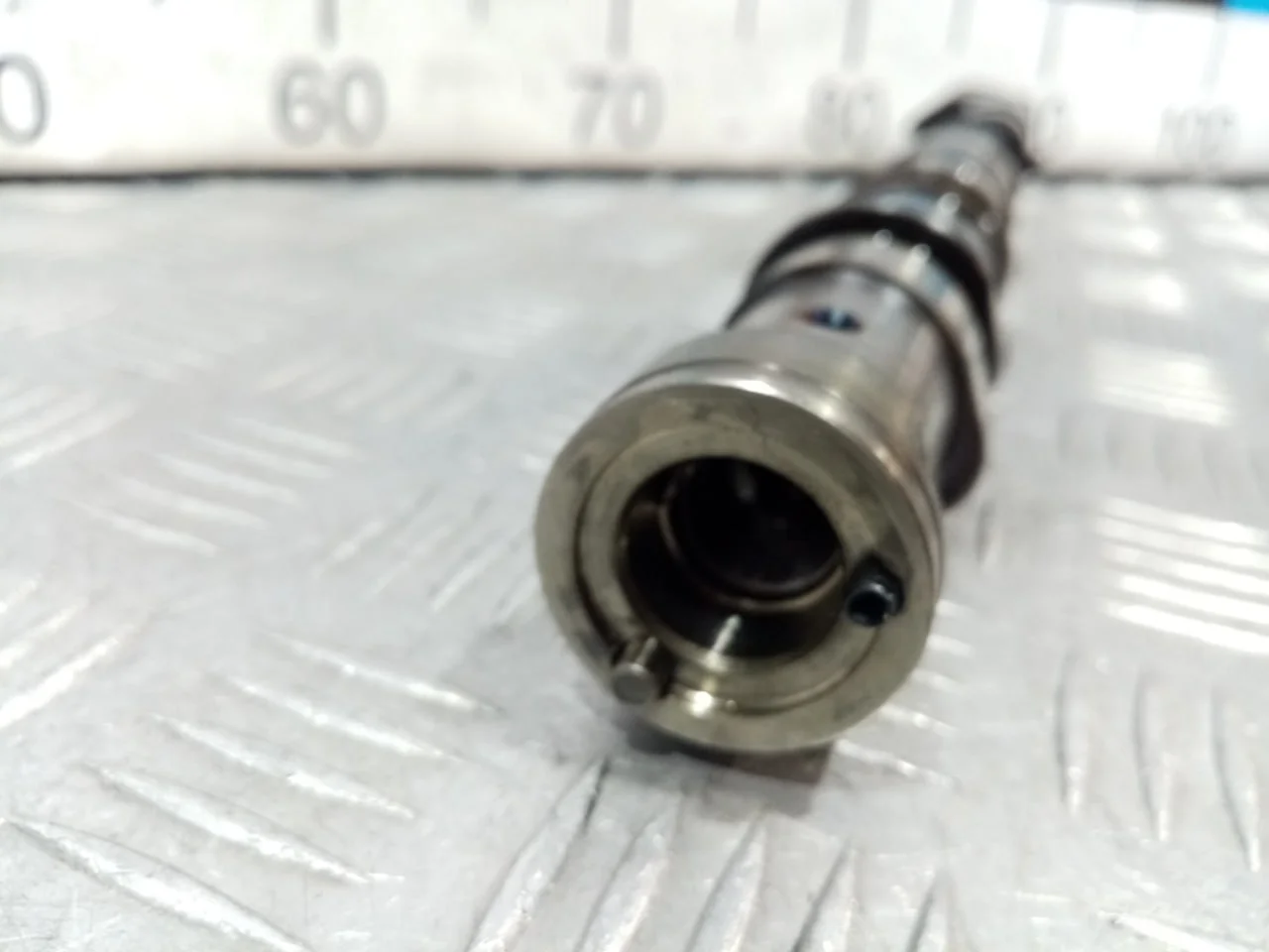 [Б/У] Распредвал впускной - Небольшой износ на шейках [Незначительные дефекты] [Код: 00591823 ]