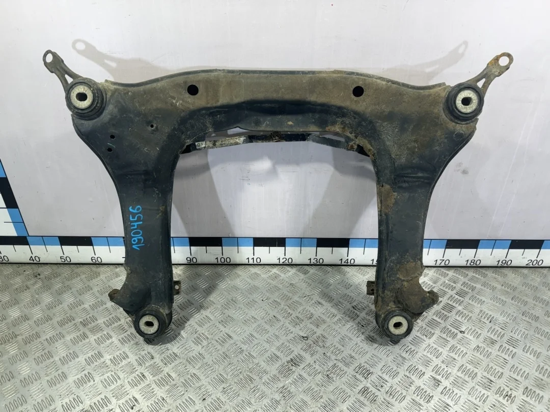 [Б/У] Балка подмоторная Audi A4 Seat Exeo [Код: 00609830 ]