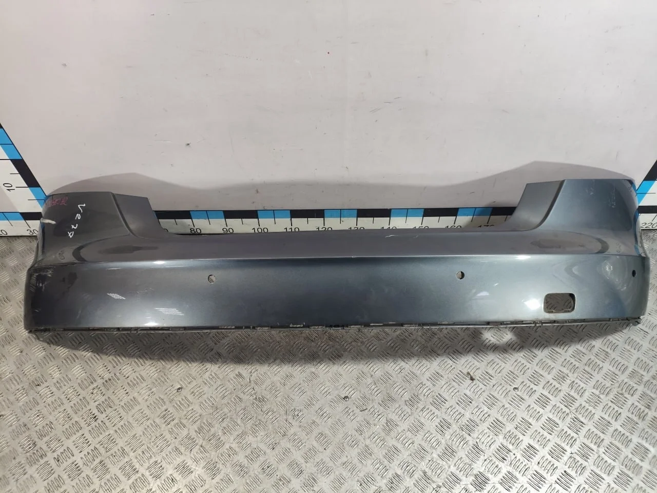 [Б/У] Бампер задний (под парктрон) Audi A8 (4H) 2014-2018 - Потертости по левой стороне.Дефект крепления кронштейна бампера по левой стороне. Дефект трёх креплений по левой стороне [ХОРОШЕЕ] [Код: 00507304 ]