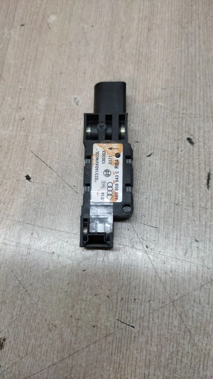 [Б/У] Датчик AIR BAG [Код: 00608633 ]