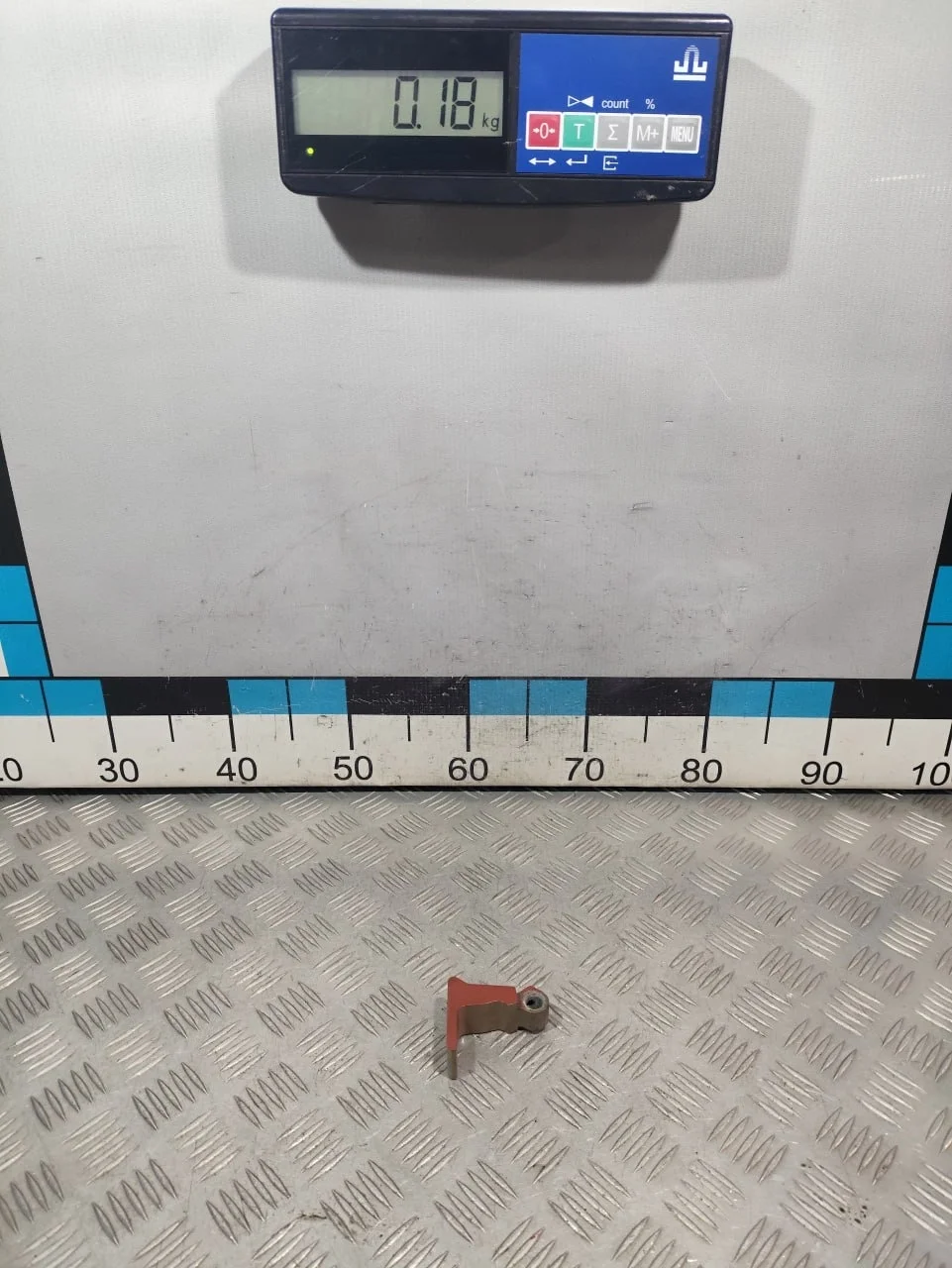 [Б/У] Петля передней левой двери верхняя=нижняя [Код: 00608581 ]