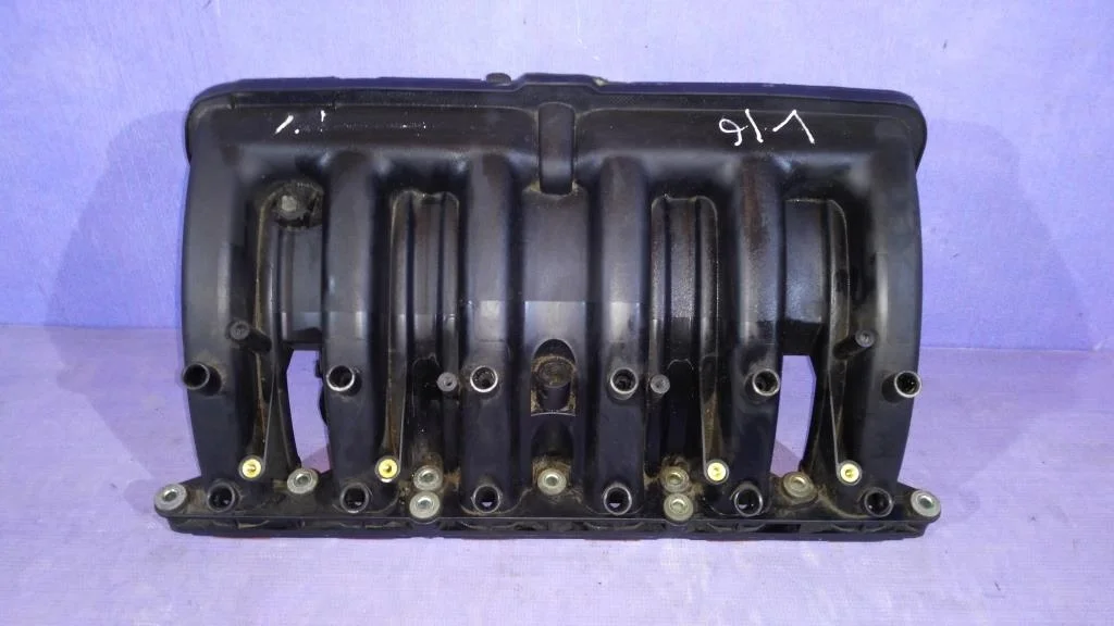 коллектор впускной BMW 5-серия E60/E61  M54B25 192 лс 525i