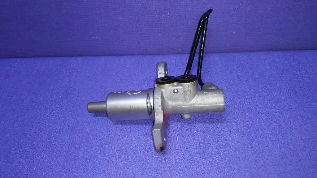 главный тормозной цилиндр BMW 5-серия E60/E61  M47D20 163 лс 520d