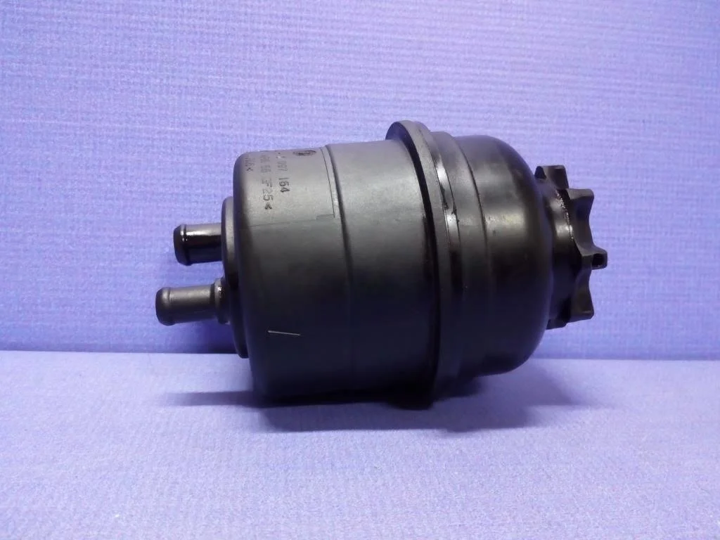 бачок гидроусилителя BMW X5 E53  M62B44 286 лс 4.4i