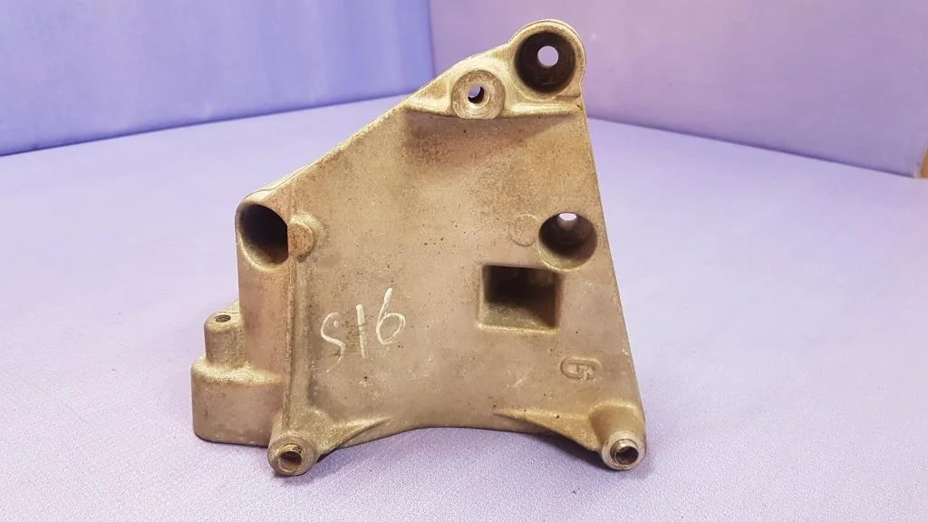 кронштейн кондиционера BMW 3-серия E46  M54B30 231 лс 330i