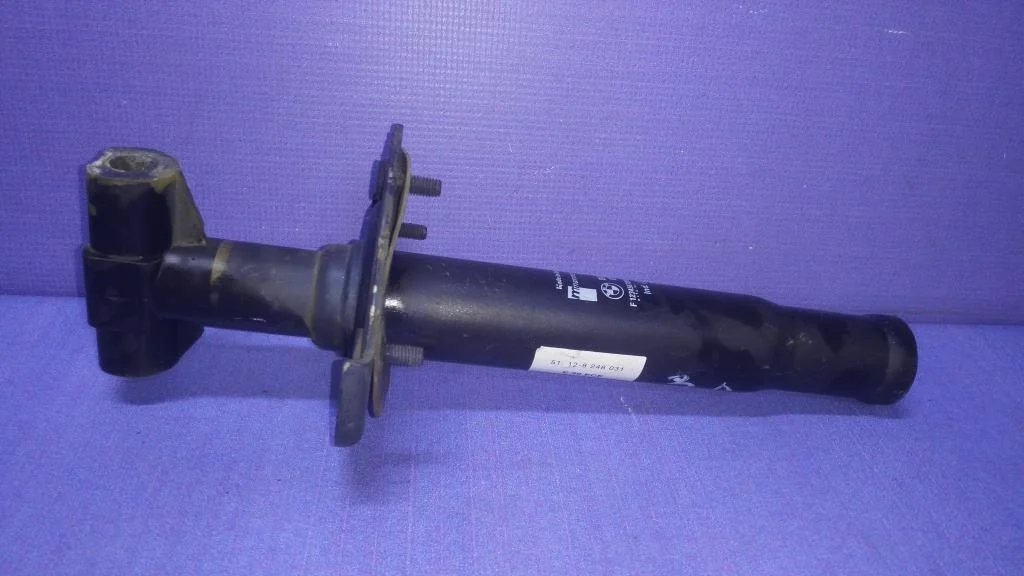 кронштейн усилителя заднего бампера BMW 5-серия E39  M54B30 231 лс 530i