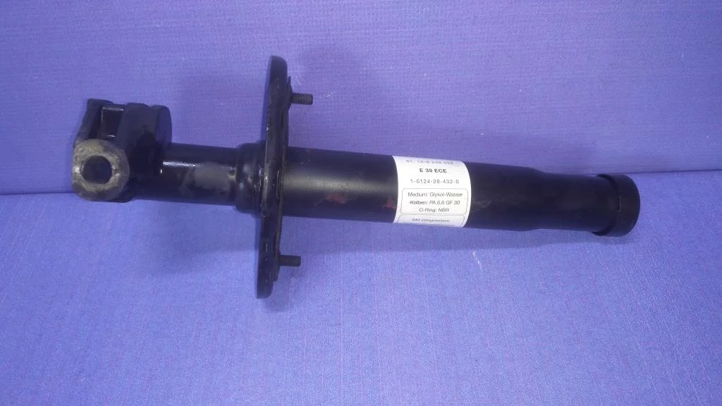 кронштейн усилителя заднего бампера BMW 5-серия E39  M54B25 192 лс 525i