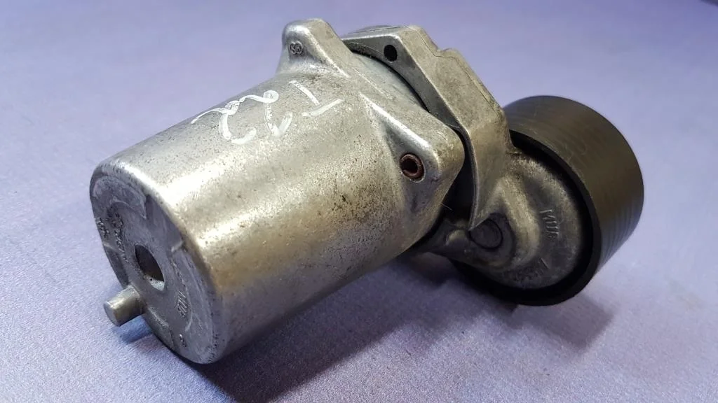 натяжитель ремня BMW 5-серия E60/E61  N47D20A 177 лс 520d