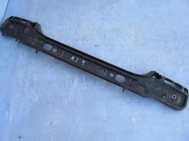 кронштейн заднего бампера BMW 5-серия E60/E61  M54B30 231 лс 530i