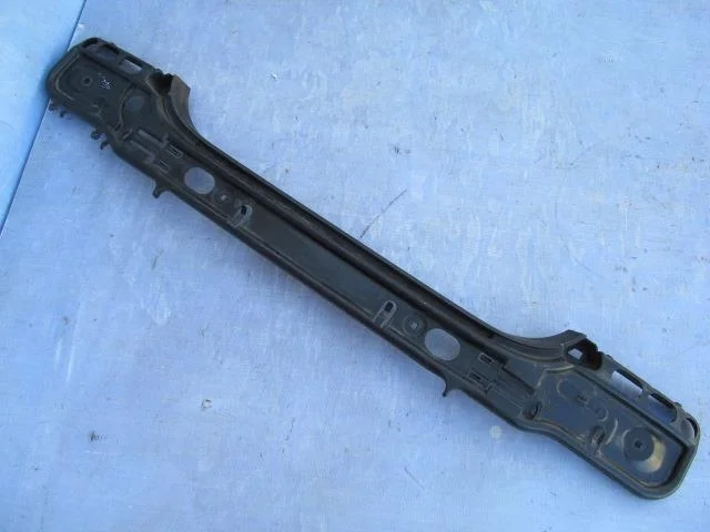 кронштейн заднего бампера BMW 5-серия E60/E61