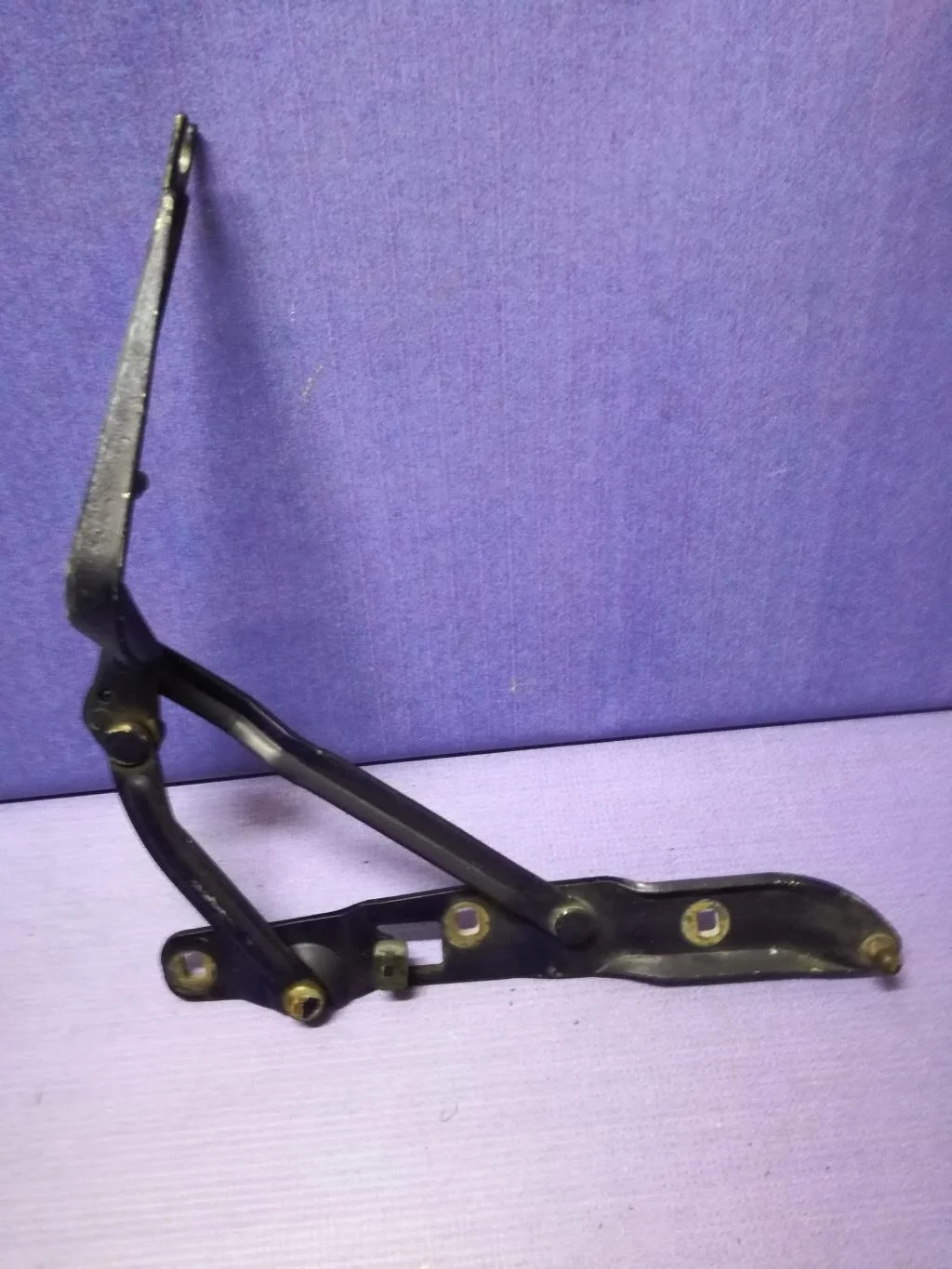 петля багажника BMW 5-серия E39 41628203278