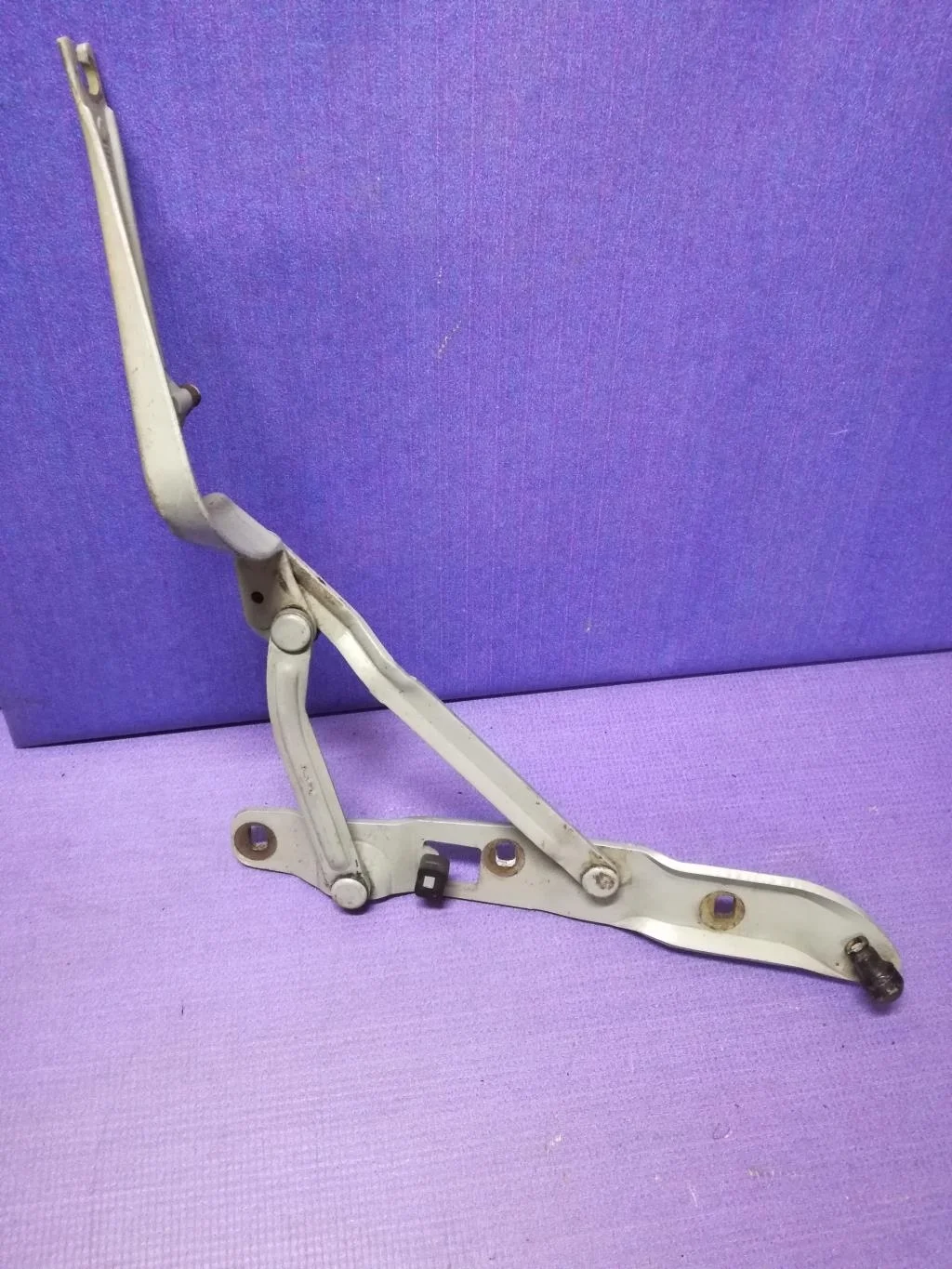 петля багажника BMW 5-серия E39 41628203278