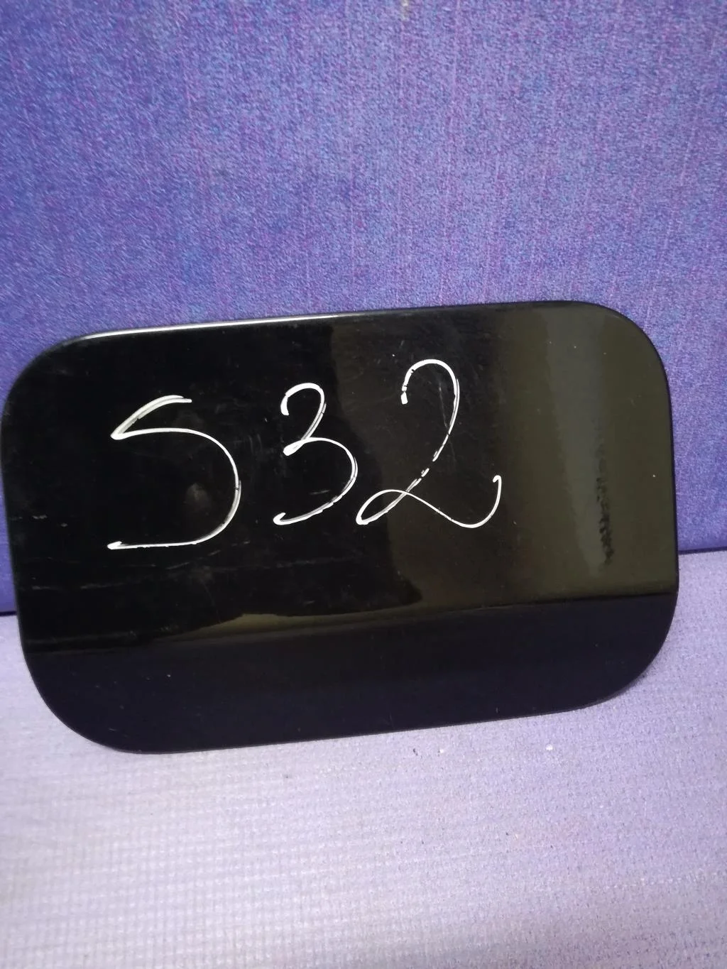 лючок бензобака BMW 5-серия E60/E61  N47D20A 177 лс 520d