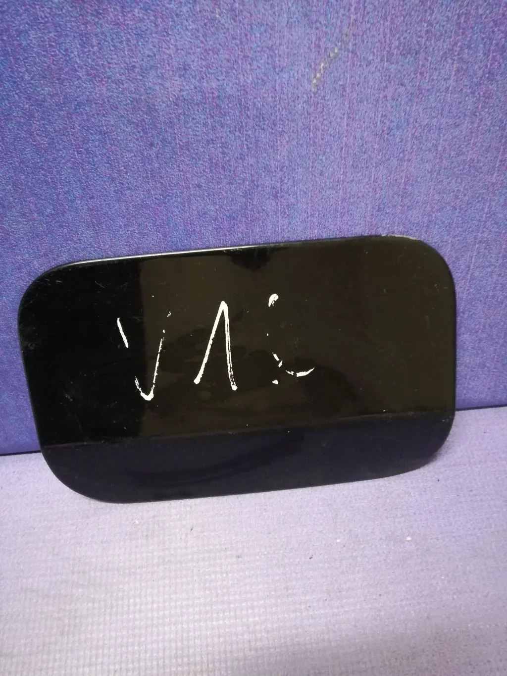 лючок бензобака BMW 5-серия E60/E61  M54B25 192 лс 525i