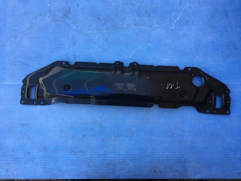 панель телевизор BMW 5-серия E60/E61 51647033741  M57TUD30 272 лс 535d 2006 TITANSILBER METALLIC (354)