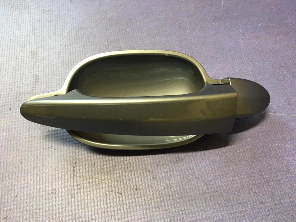 ручка двери наружная BMW 5-серия E60/E61  N52B25 218 лс 525i