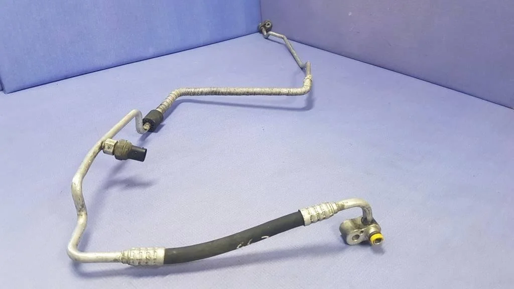 трубка кондиционера BMW X5 E53  M57D30 184 лс 3.0d