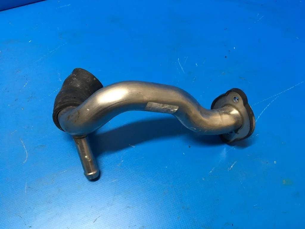 подводящий трубопровод BMW 5-серия E60/E61  N53B30A 218 лс 525i