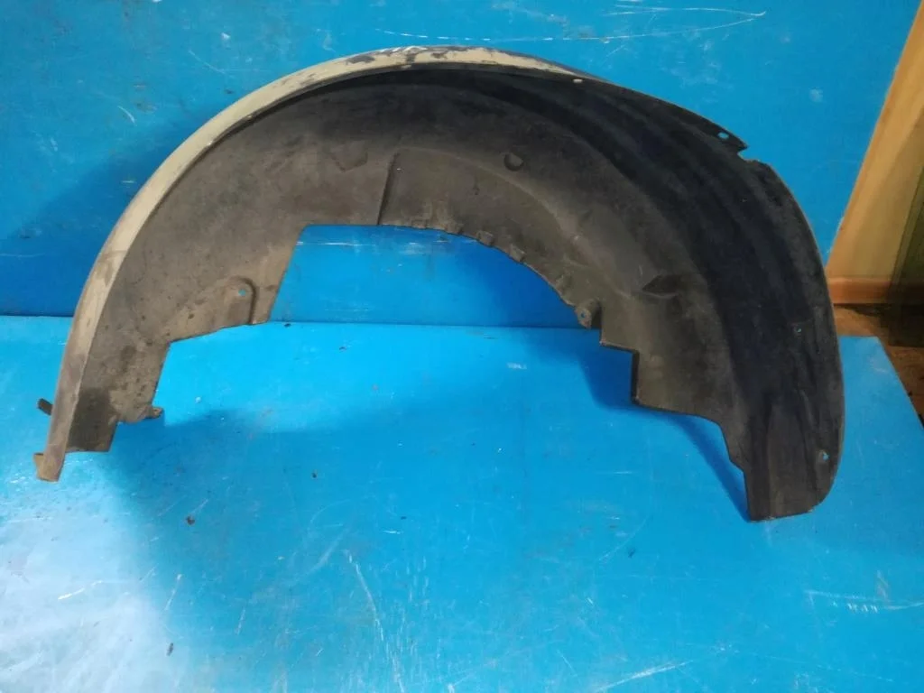 подкрылок BMW X5 E53 51718403059  M57D30 184 лс 3.0d 2001 TOPASBLAU METALLIC (364)