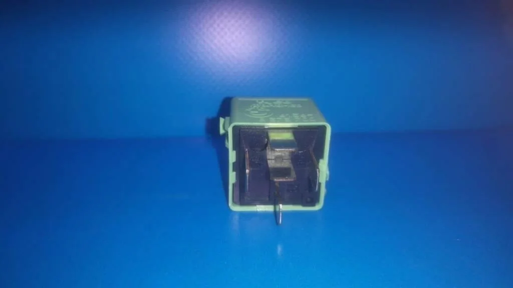 реле BMW 5-серия E60/E61  M54B30 231 лс 530i