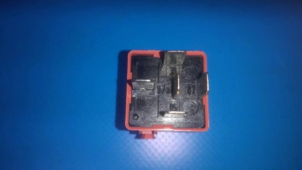 реле BMW 5-серия E60/E61  M54B30 231 лс 530i