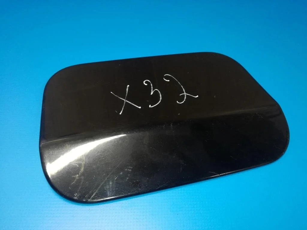 лючок бензобака BMW 5-серия E60/E61  M54B30 231 лс 530i