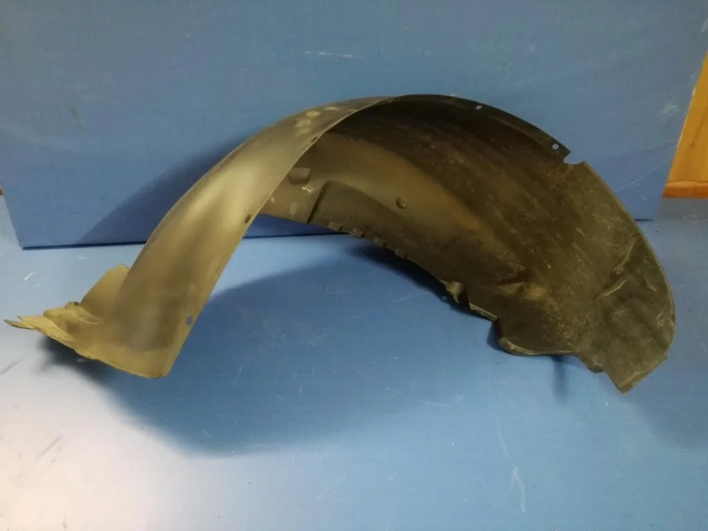 подкрылок BMW X5 E53 51718403059  M54B30 231 лс 3.0i 2002 BLACK SAPPHIRE METALLIC (475)