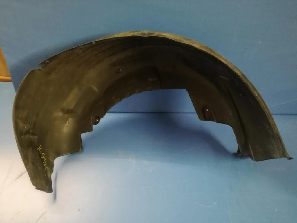 подкрылок BMW X5 E53 51718403060  M54B30 231 лс 3.0i 2002 BLACK SAPPHIRE METALLIC (475)