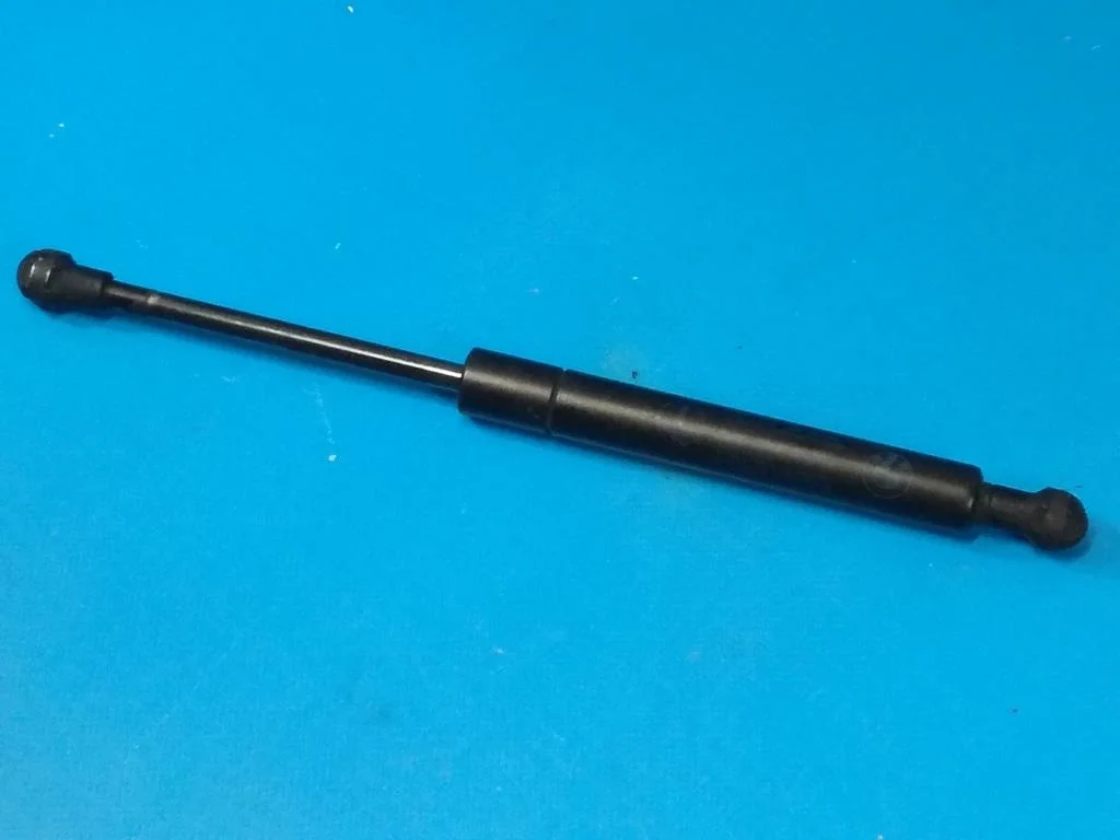 амортизатор капота BMW X5 E53 51238402551  M54B30 231 лс 3.0i 2002 BLACK SAPPHIRE METALLIC (475)