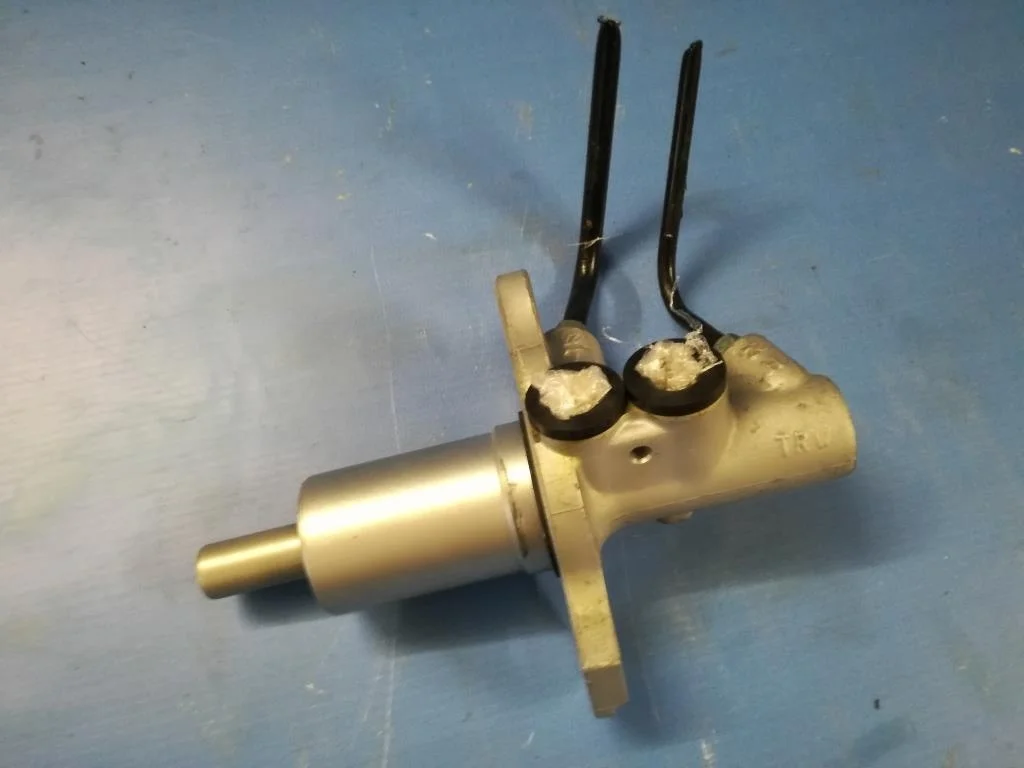 главный тормозной цилиндр BMW 5-серия E60/E61  N47D20A 177 лс 520d