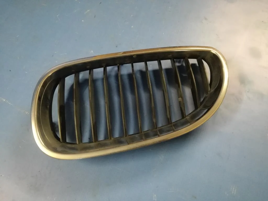решетка радиатора BMW 5-серия E60/E61  N47D20A 177 лс 520d