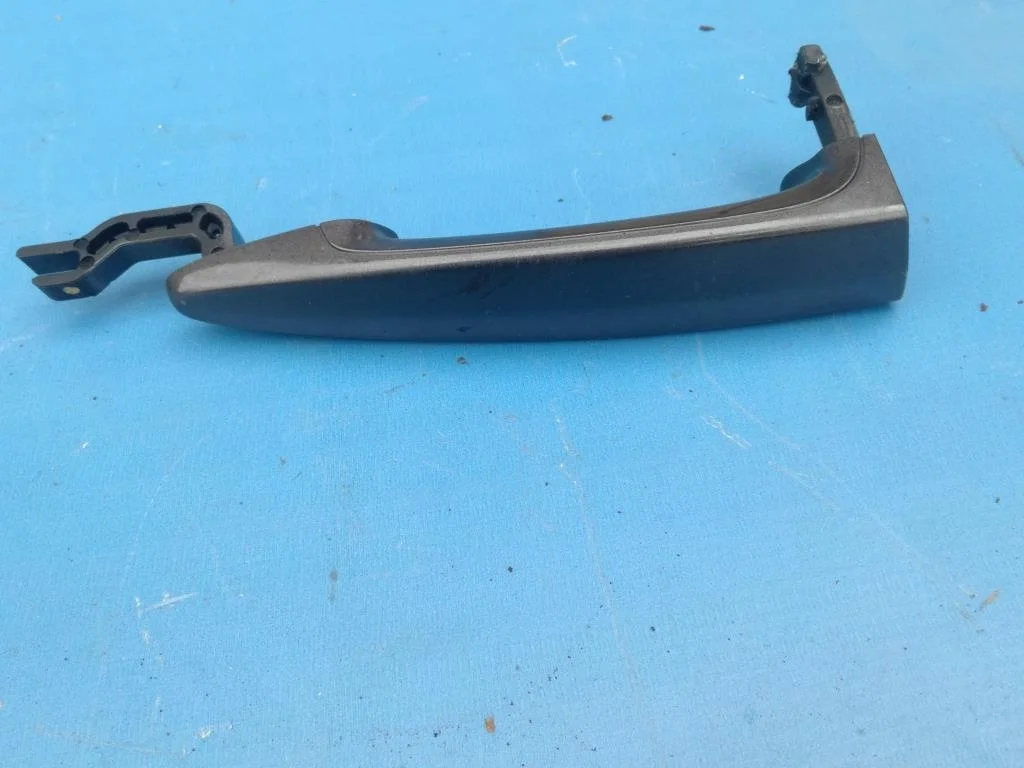 ручка двери наружная BMW 3-серия E90/E91  N47D20A 177 лс 320d