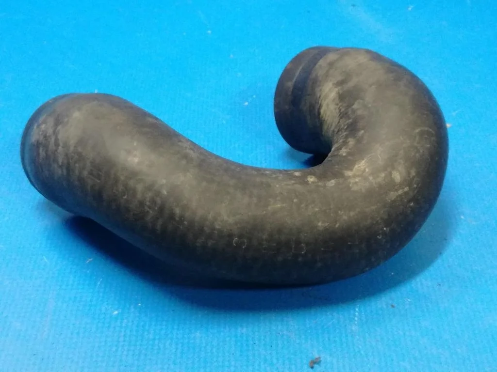 патрубок радиатора BMW X5 E53