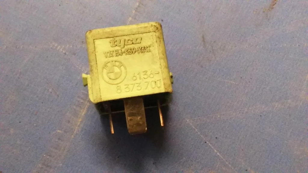 реле BMW 5-серия E60/E61