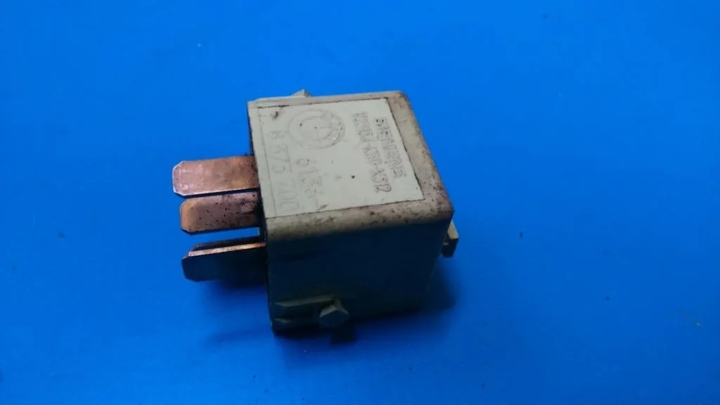 реле BMW 5-серия E60/E61