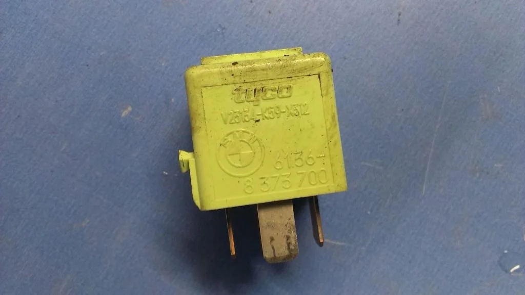 реле BMW X5 E53  M54B30 231 лс 3.0i