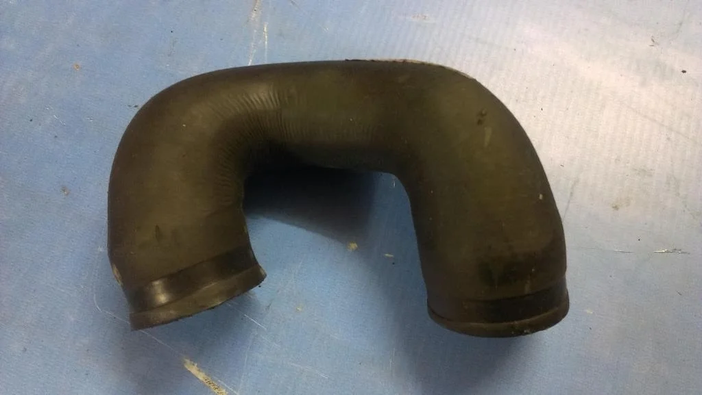 патрубок радиатора BMW 3-серия E92/E93  N53B30A 218 лс 325i