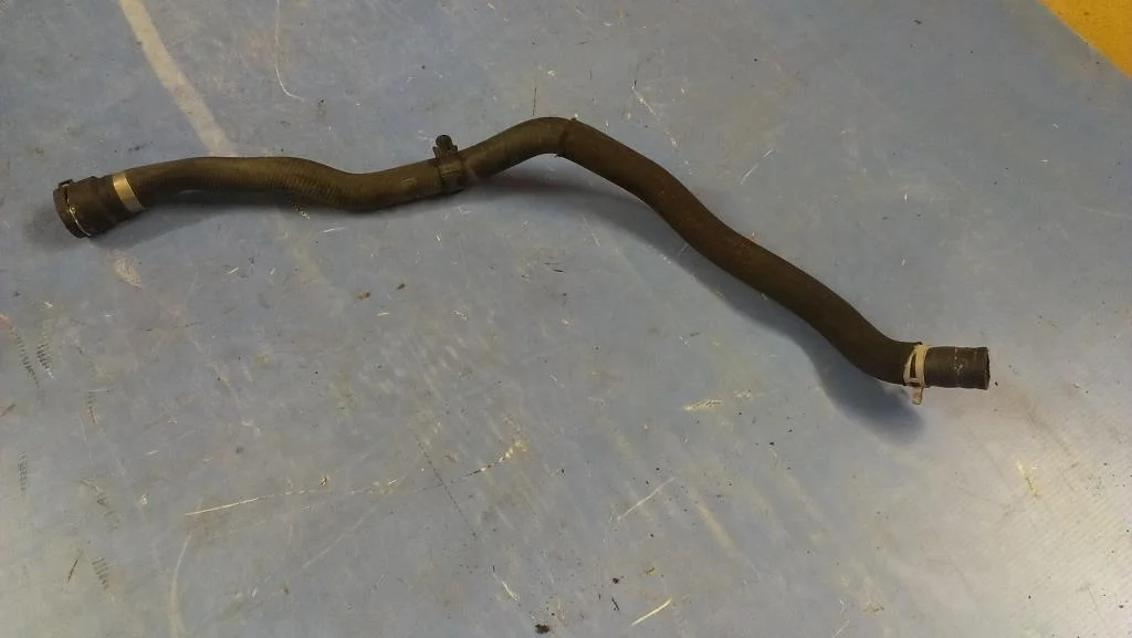 патрубок отопителя BMW 3-серия E92/E93  N53B30A 218 лс 325i