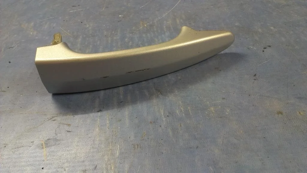 ручка двери наружная BMW X3 E83  M54B30 231 лс 3.0i