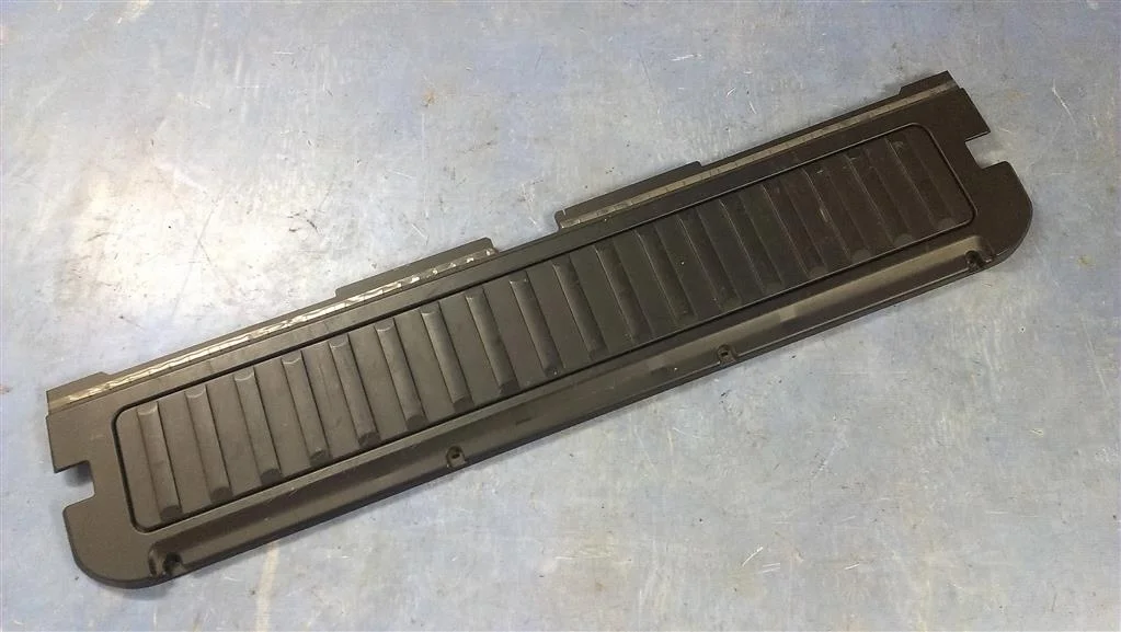 обшивка двери багажника BMW X5 E53  M62B44 286 лс 4.4i