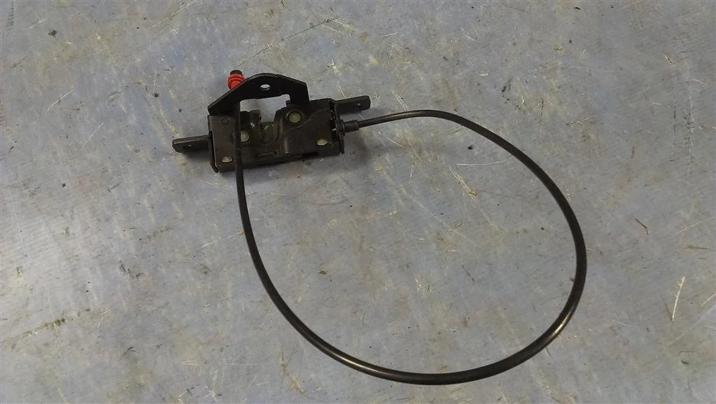 замок багажника BMW X5 E53 51248408963  M62B44 286 лс 4.4i 2001 TOPASBLAU METALLIC (364)