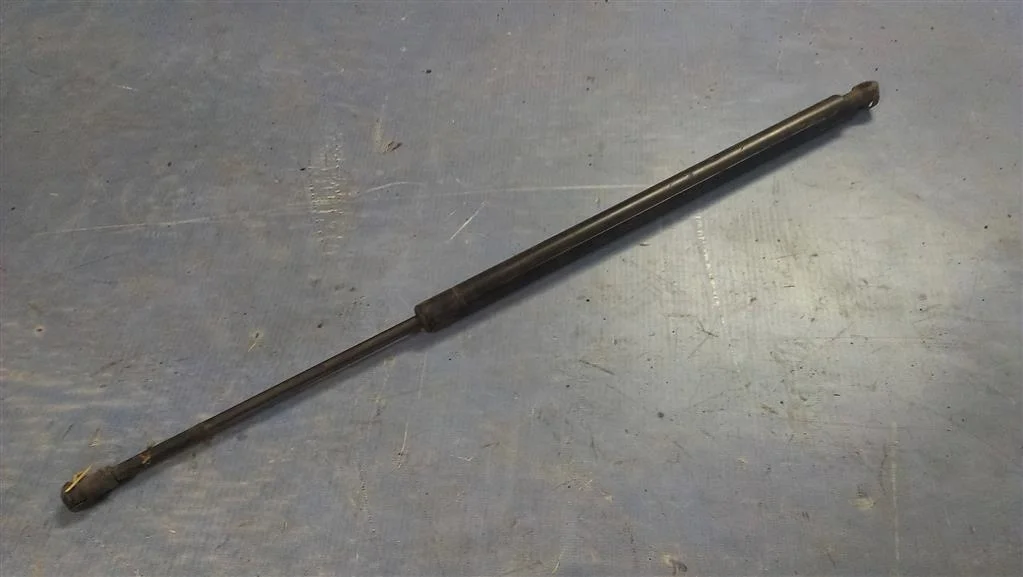 амортизатор двери багажника BMW X5 E53 51248402405  M62B44 286 лс 4.4i 2001 TOPASBLAU METALLIC (364)