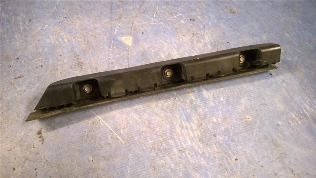 направляющая заднего бампера BMW X3 E83  N47D20A 177 лс 2.0D