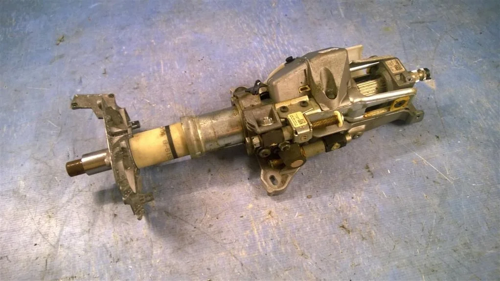 колонка рулевая BMW 5-серия E60/E61 32306788851