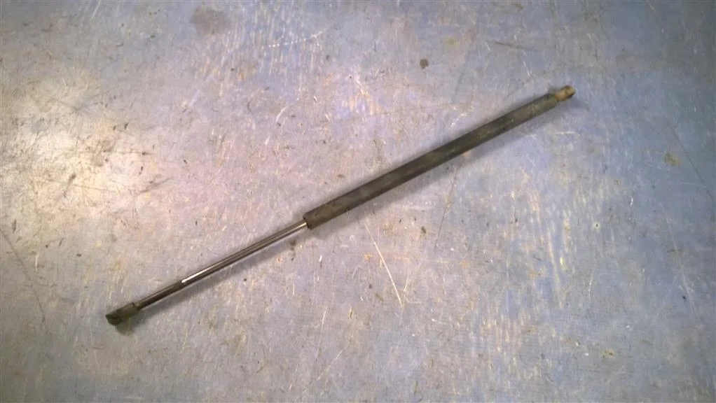 амортизатор двери багажника BMW X5 E53 51248402405  M54B30 231 лс 3.0i 2003 BLACK SAPPHIRE METALLIC (475)