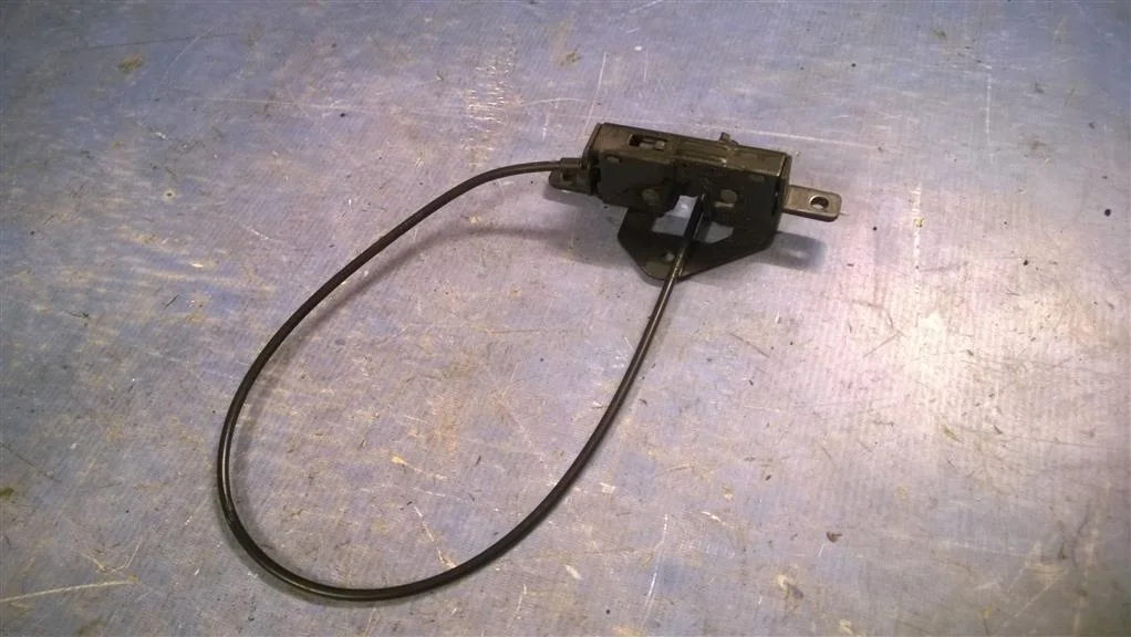 замок багажника BMW X5 E53 51248408963  M54B30 231 лс 3.0i 2003 BLACK SAPPHIRE METALLIC (475)