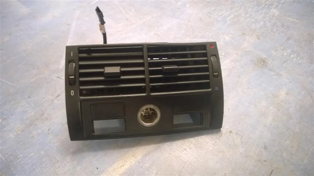 дефлектор подлокотника BMW X5 E53  M54B30 231 лс 3.0i