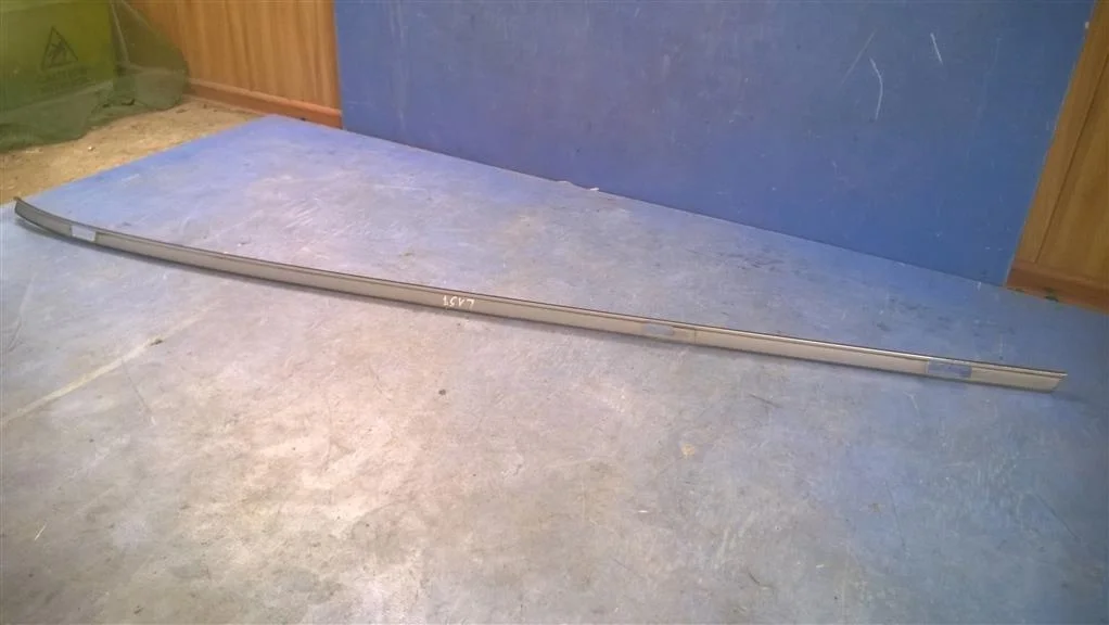 молдинг крыши BMW X3 E83 51133413250  N47D20A 177 лс 2.0D 2008 TITANSILBER METALLIC (354)