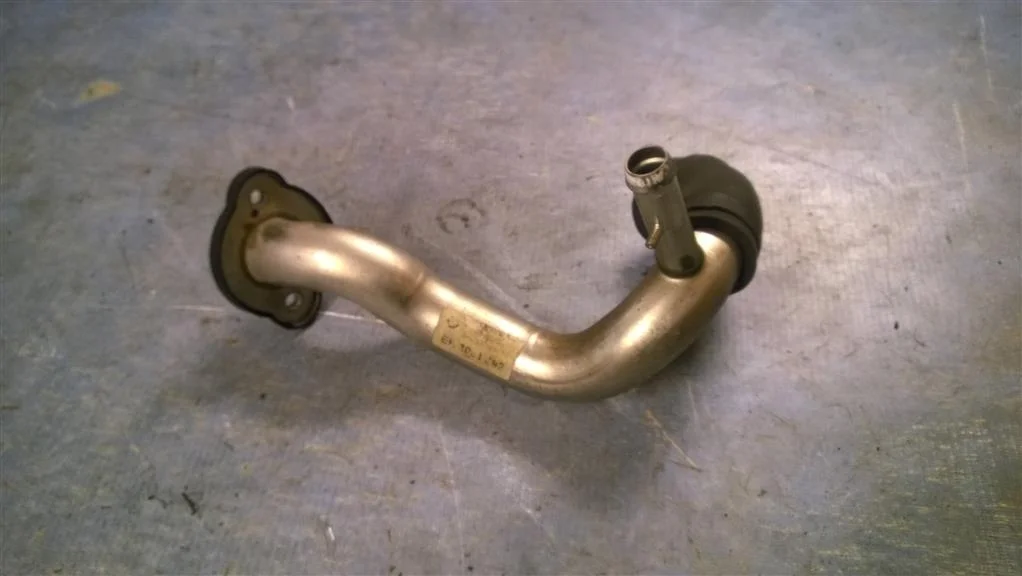 подводящий трубопровод BMW 5-серия E60/E61  N52B30 258 лс 530i