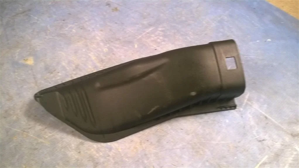 крышка воздушного фильтра BMW X3 E83  M57N2 218 лс 3.0D